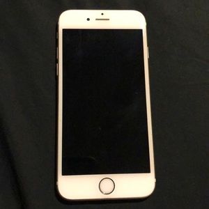 Gold iPhone 6s 64 GB (NEARLY PERFECT & WORKS)